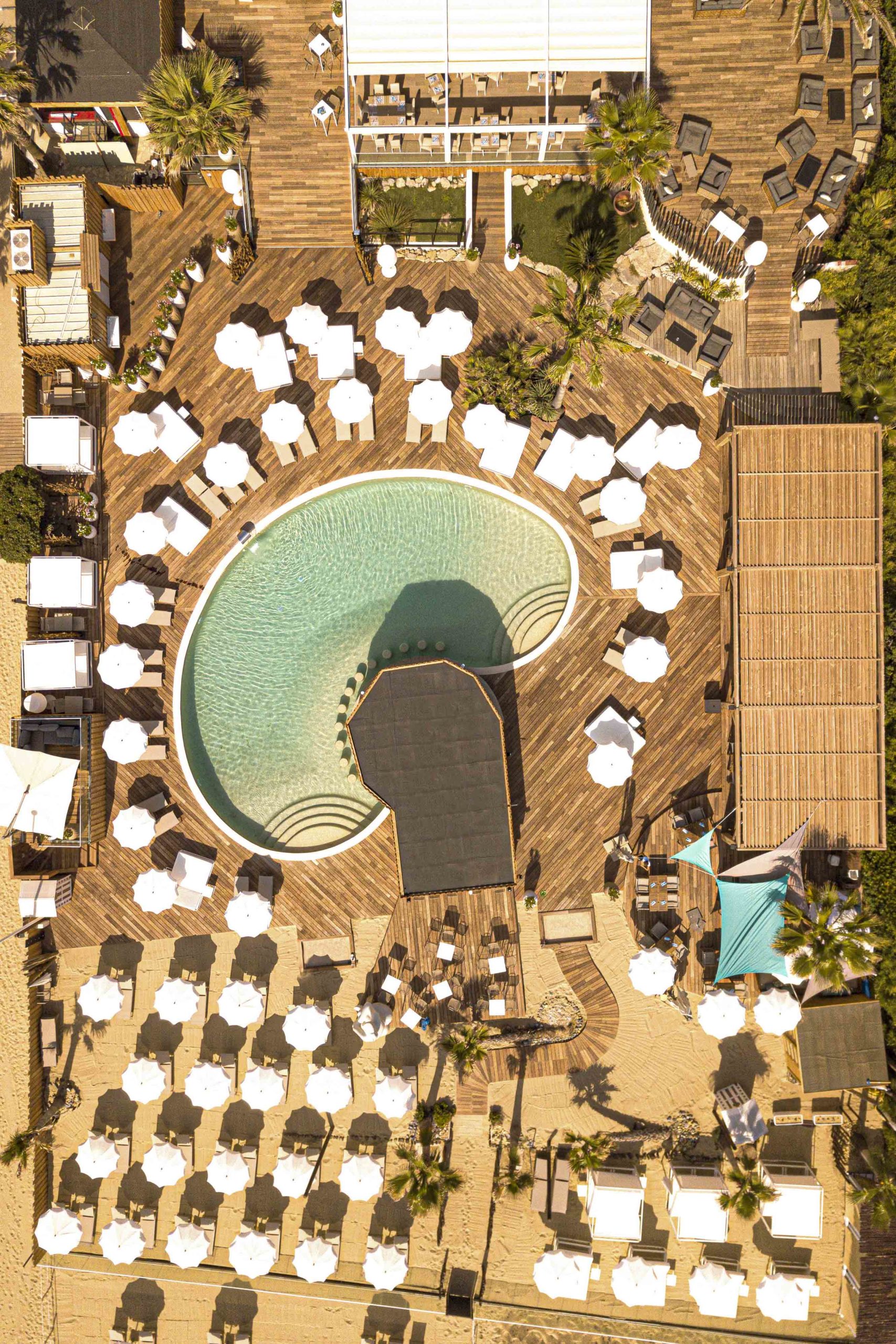 plage-privee-piscine-sainte-maxime plage-privee-piscine-var